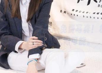 BoBoSocks袜啵啵 - 免费写真！板鞋上的稚予，穿出无限可能。