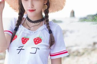 IMiss爱蜜社 - 作品探秘：连体衣与sisy思的独特对话，全在图库里