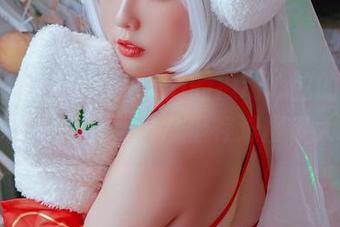 下载Messie Huang的搅动心弦的Hololive团长写真，日常保存难度很大哦！