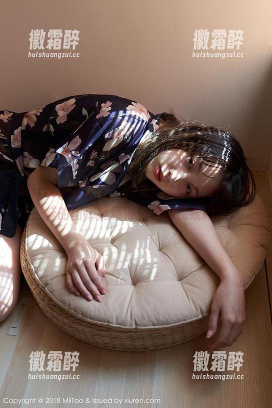 MiiTao蜜桃社 - 韩贝贝的黑丝大片，这样的图库能藏得住你的视线吗？