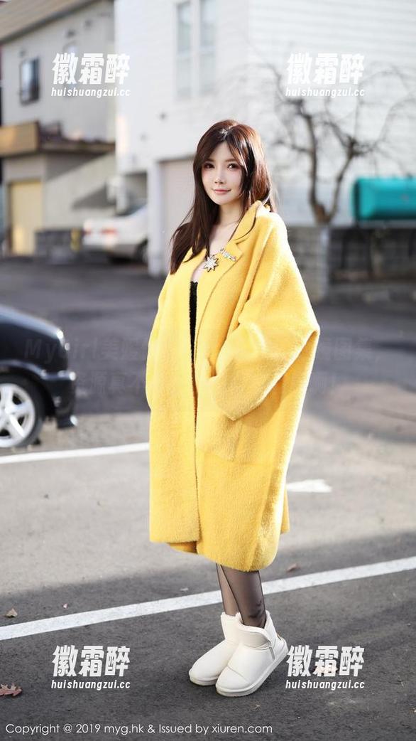 MyGirl美媛馆 - Toro羽住的眼镜图集，资源真不少，但拍得真有趣啊！