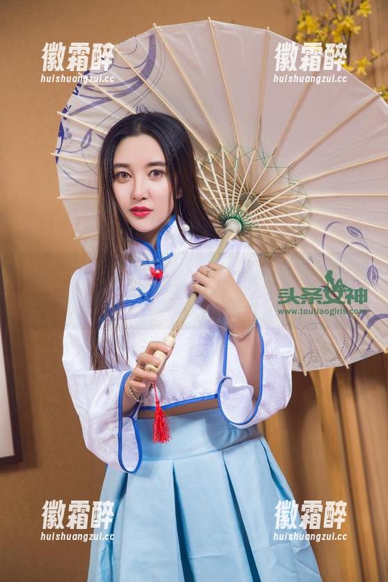 TouTiao头条女神 - JennyR完整版全集来了，下载后再细品姐姐的闪光点
