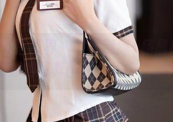 XIAOYU语画界 - 空乘制服+杨晨晨=精准发射的写真图片，值得回味！