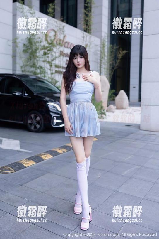 Xiuren秀人网 - 碰碰碰，免费图片！Evelyn艾莉的夏天像瓜球一样，软软的，咕噜咕噜。