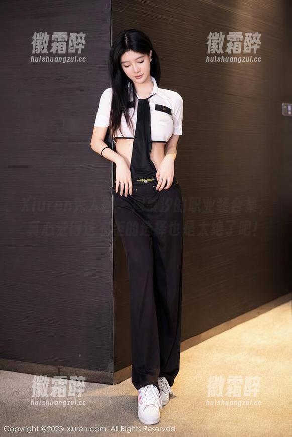 Xiuren秀人网 - 周慕汐的职业装合集，真心觉得这衣柜的选择也是太绝了吧！
