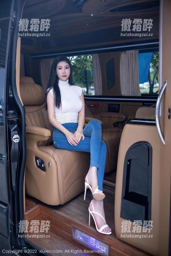 Xiuren秀人网-林文文 Xiuren秀人网 - 私房写真里,林文文的剧情设计也许有点过了哦!