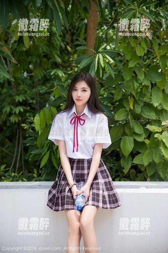 Xiuren秀人网 - 图包分享时间：爱丽莎Lisa修女资源里的小心思