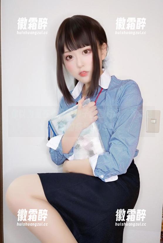 你以为是在看八重神子的图片吗，其实是Yuki亭的疯狂COS秀！