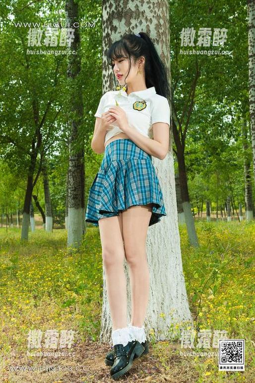 丽柜 - 清凉又撩人，柒柒的泳装私拍图包预警点燃夏季！