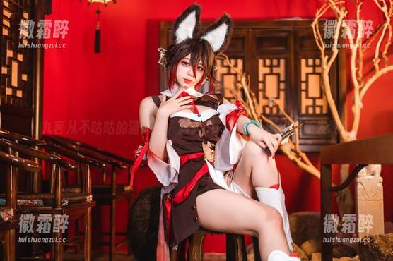 九言从不咕咕的猫耳娘，潜入cos丛林，图包里新发现！