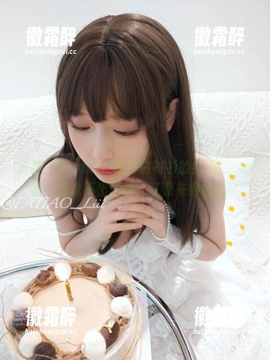 发条少女yoki：她与白衬衫的纠缠，cos出一段说不出的美～资源来得快点！
