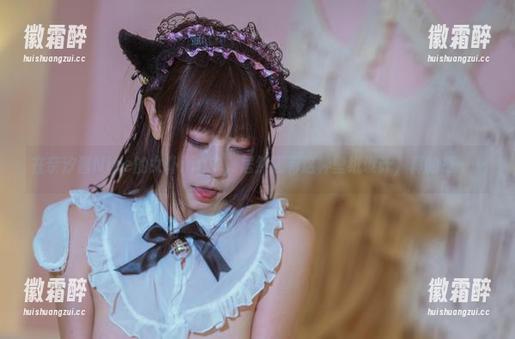 在奈汐酱Nice的女仆ing中，居然还有这种壁纸设计，真的是……