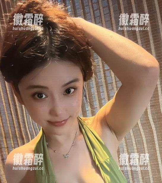 微密圈 - 奶雯的水手服：无圣光的极致风范，美图上线！