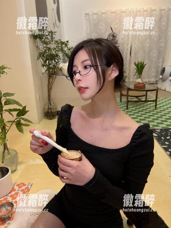 微密圈 - 这次妮是老虎的新作，粉色让你在看到的那一刻想要剁手购买！