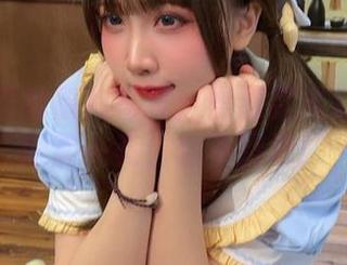 小和甜酒的福利写真：黑羽款式绝对让你眼前一亮，想不到吧！