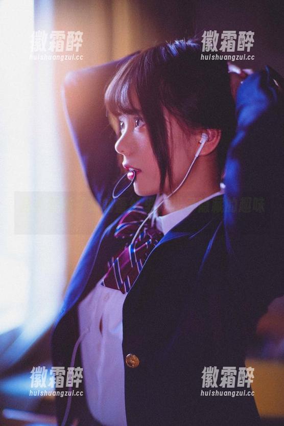 从小野妹子w的蕾丝里，找寻隐藏的趣味。