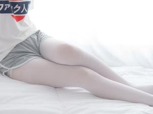资源启动！少女秩序的沙发过膝黑丝，最新耳目一新