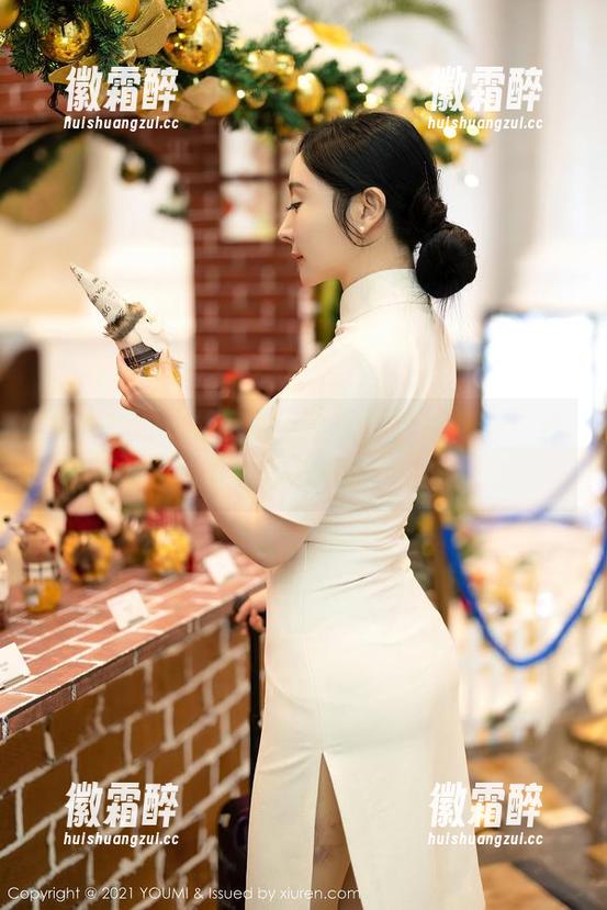 尤蜜荟 - 娜娜TINA穿毛衣广播时间：好想把她的衣橱搬走！