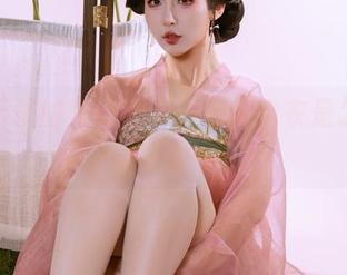 岛田云溪的壁纸潜力：双拼内衣是怎样的存在！