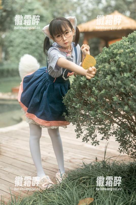 消失在“大自然”中的幼水铃衣：郊游写真别有洞天！