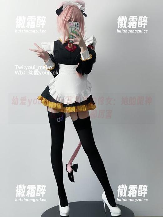 幼爱youmeko写真里的修女：她的眼神比多少祷告都厉害