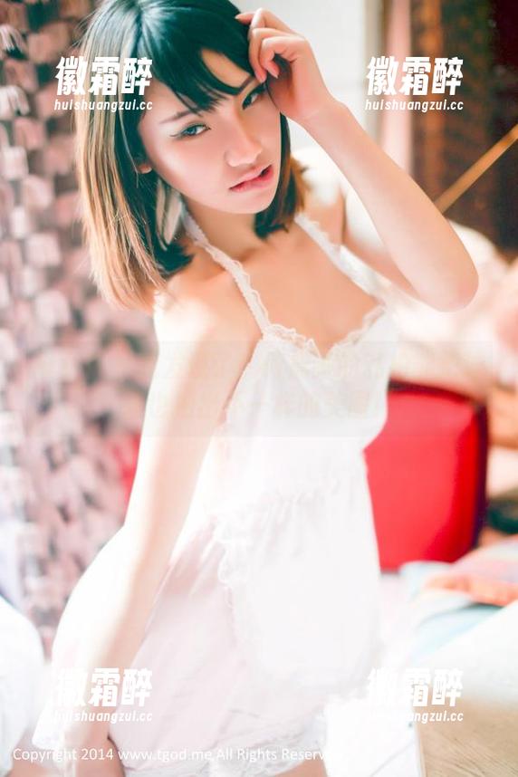 推女神 - 我发现了！何晨曦的私拍能把泳装也拍出不一样的美图！