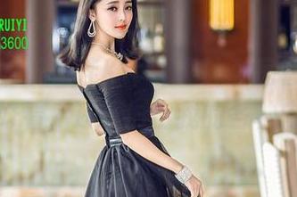 推女神 - 施忆佳Kitty酱的私房套装，原图不仅好看，还反射出我的各种内心戏。