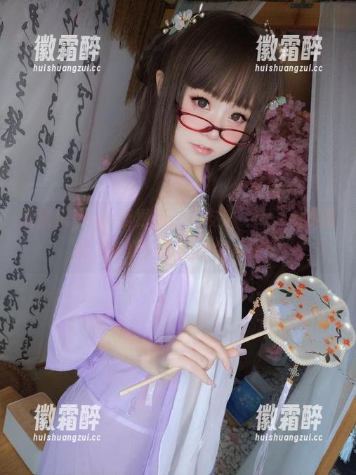 摇摇乐yoyo新更新：“友达”cos观察笔记，各种好奇的舌尖紧跟！