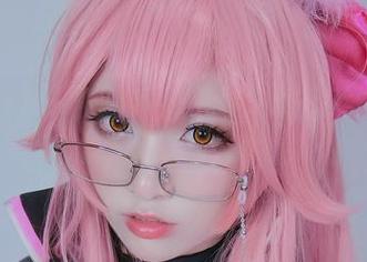 星野saori“职业装”cos，明明是工作，偏偏要拍得这么好看！