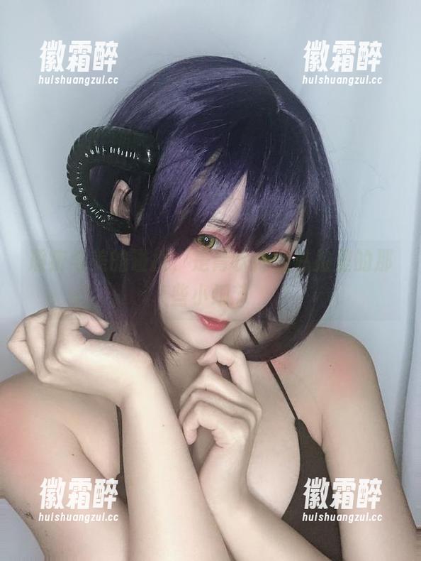 瑕疵与美的碰撞，是青水裸足私拍里的那些小细节