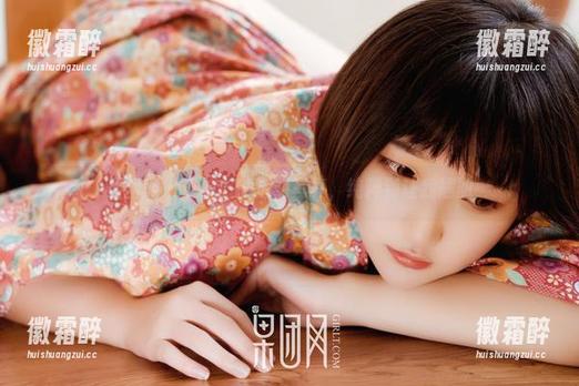 果团网 - 王婉悠的透明写真，纯粹到让我尴尬