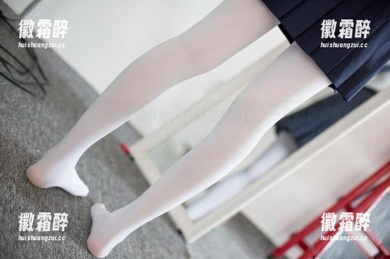 森萝财团 - K空间里的小香，白丝少女套图，一身都是“我懂你的期待”？