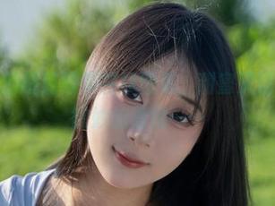 浅安安的睡前故事在线图集，甜蜜又让人有点微妙的情绪……