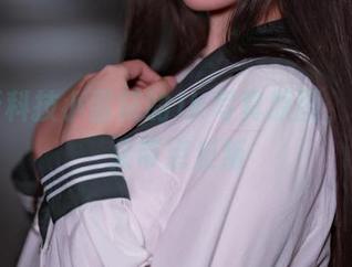 海克斯科技小蛋糕的JK写真原图，甜细腻又带点反叛