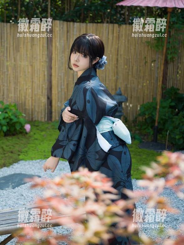 从兔女郎变身，玉汇yuuhui的写真追逐很疯狂