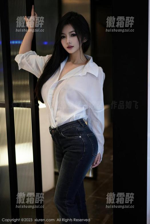秀人网 - z杯悠悠空姐在这里，作品如飞行中的不期而遇！
