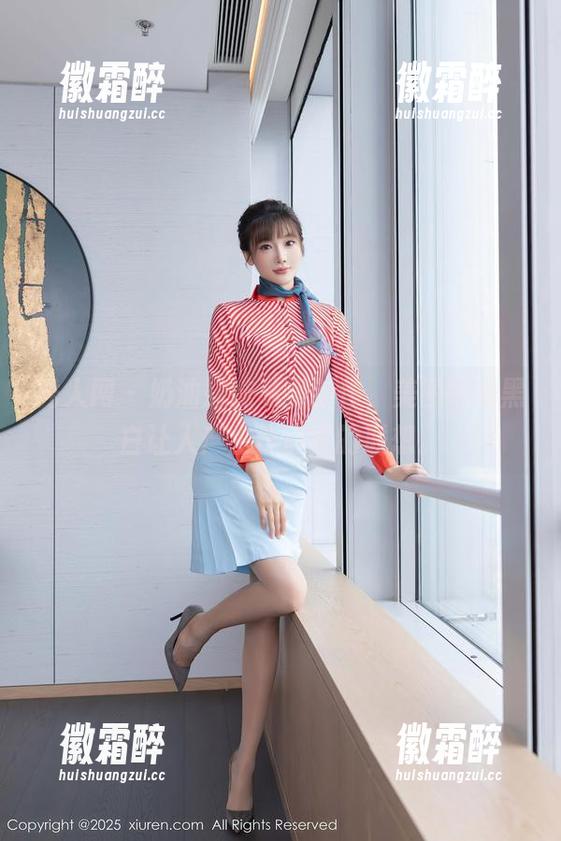 秀人网-奶油妹妹 秀人网 - 奶油妹妹私房新作,美图中的黑白让人产生不自觉的联想。