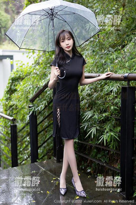 秀人网 - 媃柔rourou的旗袍全集，哟，她又在玩什么花样？