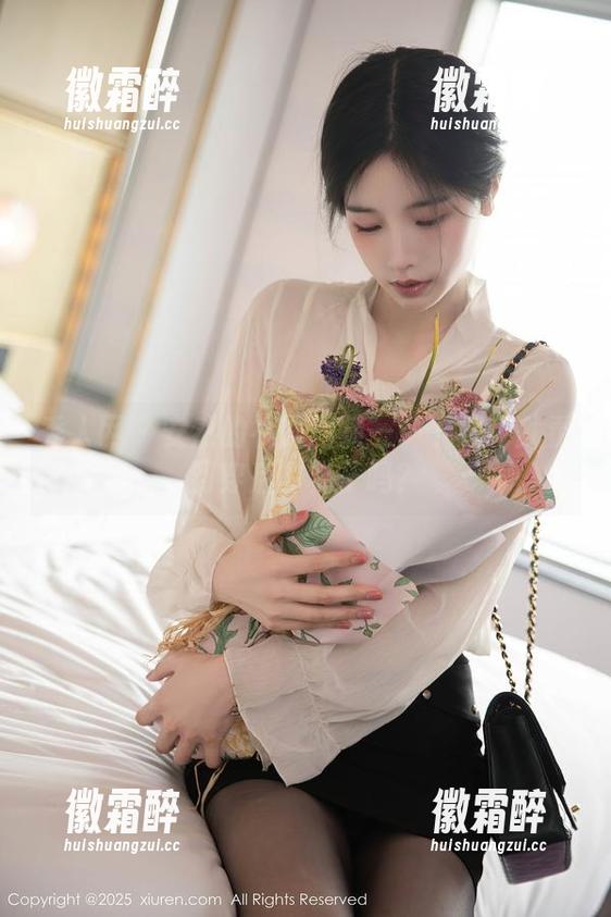 秀人网 - 安然的礼服图集——下载完就看到穿后的样子吗？