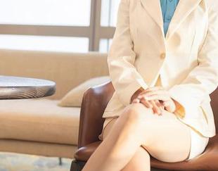 秀人网 - 一件能避开光环的白衬衫？月酱儿无圣光合集让人直呼内行！