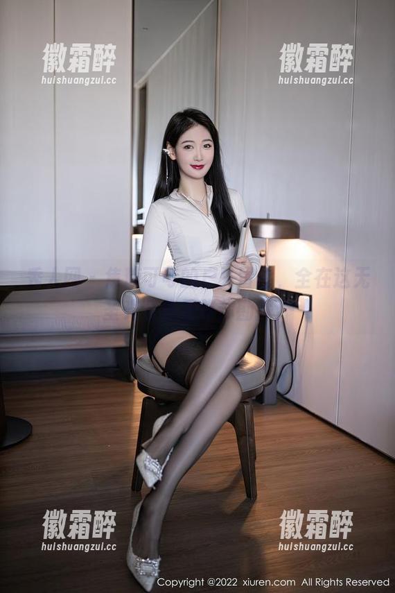 秀人网 - 焦糖可可的户外冒险，全在这无圣光合集里等你勘探！
