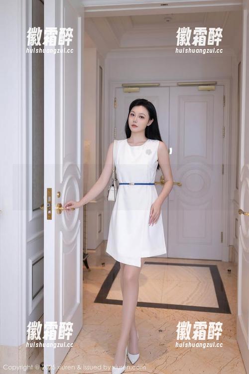 秀人网 - 程程程的白衬衫全套EXTRA：你确定这不是博主的制服吗？