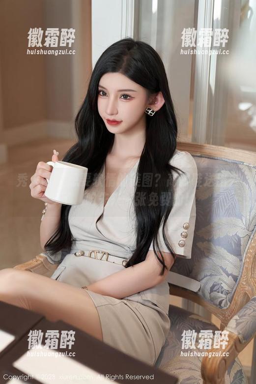 秀人网 - 想要软情的美图？高跟鞋送出去了，咱先来一张免费的！