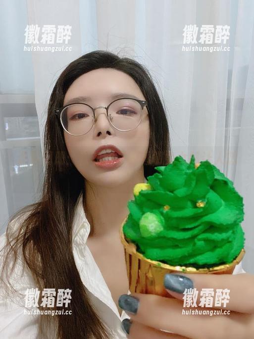 最新图册：秋和柯基的透明兔女郎让人想说点啥