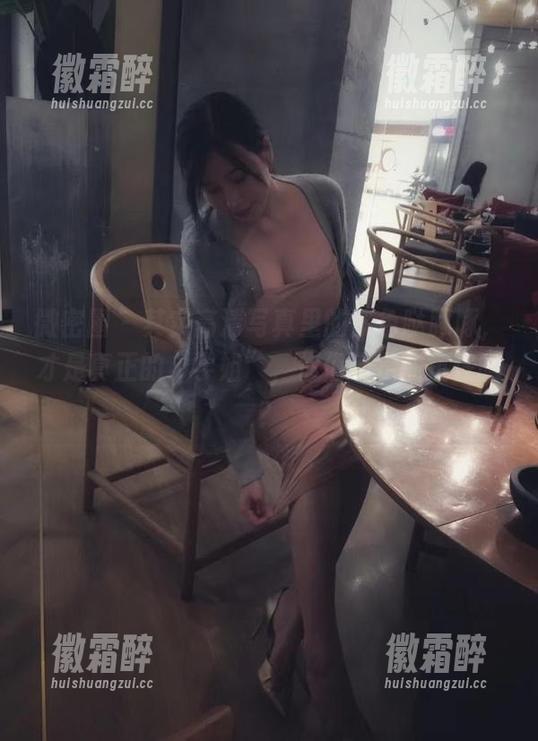 微密圈 - 其实高清写真里的紫色哒豚豚，才是真正的“学姐”，你们确定能抗住吗？