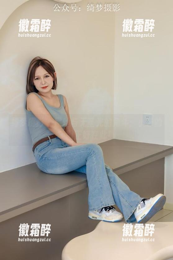 绮梦摄影 - 黑丝与无圣光的角斗：小艺的美图正好在此！