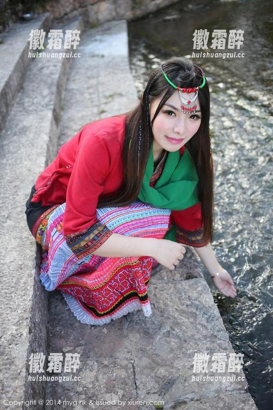 美媛馆 - 今天的芝芝Booty短裙美图更新让我怀疑，这是哪位仙女调皮又重现人间。