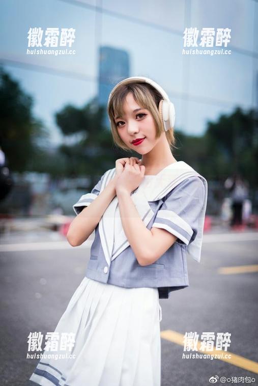 舞小喵的全套自拍：一脸无辜，是在撩我吗？