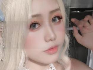 图包里的水手服福利，芊川一笑MNK今天又有新花样！