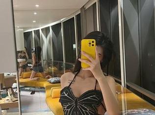 微密圈 - 福利来了！看葛征的图集，闪片丝袜成了主角？